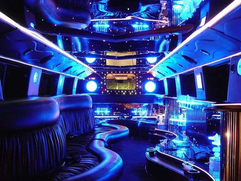 White Hummer Limousine no. 2 White Hummer Limousine no. 2