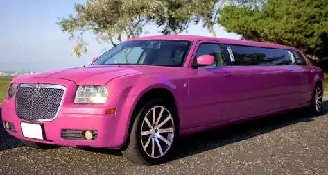 8 Seater Chrysler Baby Bentley Limo (Pink)