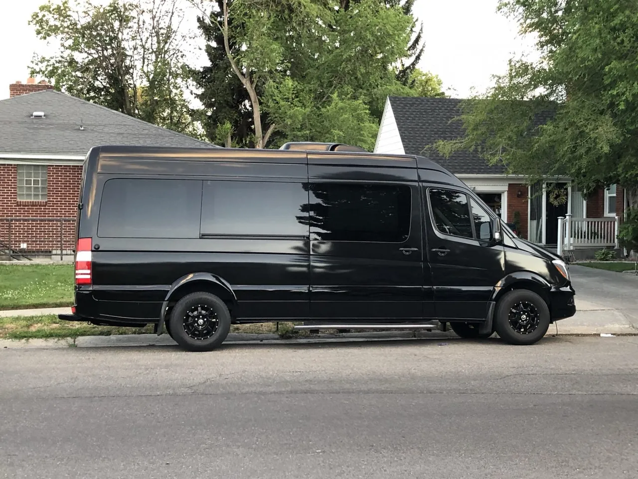 12 Passenger Mercedes Party Bus Black 12 Passenger Mercedes Party Bus for party bus rental