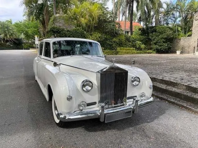 1961 Rolls-Royce Phantom White offered for limo rental