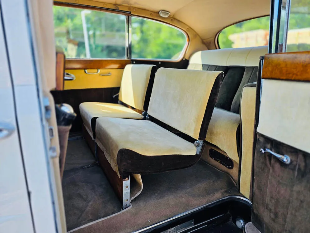 1962 Rolls-Royce Austin Princess Stretch Limousine interior shot no. 5