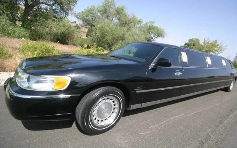 Black Stretch Limousine for limo rental in Paso Robles, CA