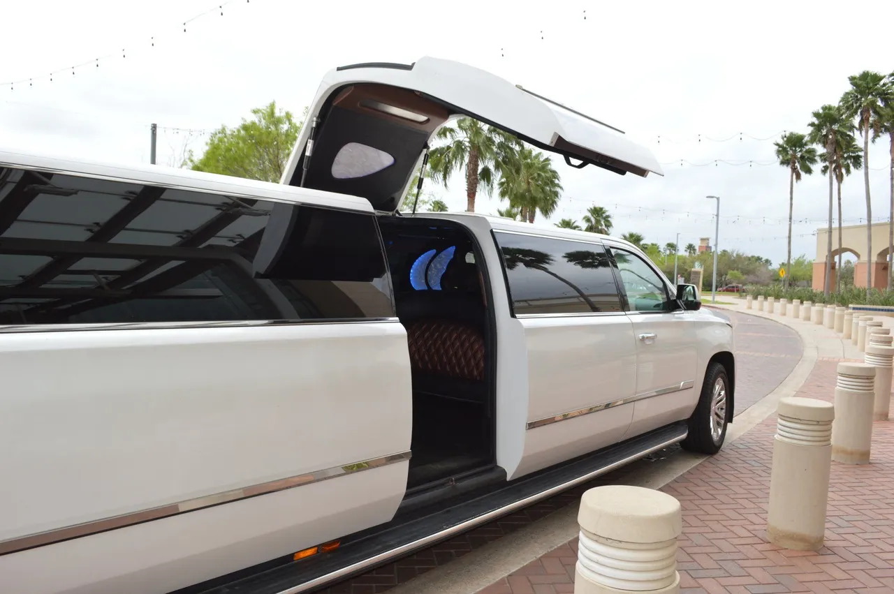 Black Escalade Limousines no. 8