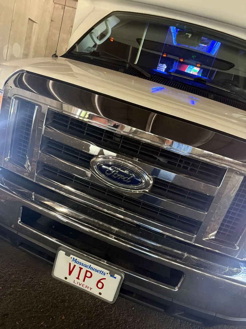 Ford E-450 Series Party Bus close detail no. 4