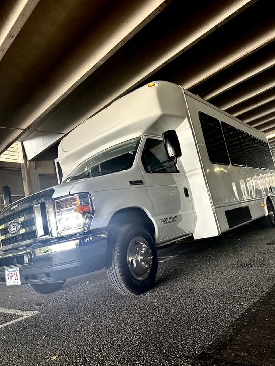 White Ford E-450 Series Party Bus exterior shot no. 5