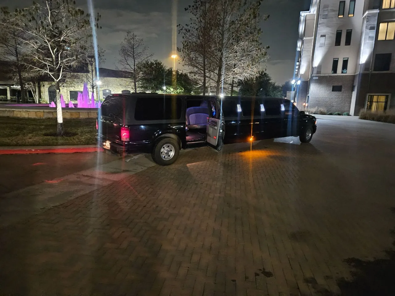 Ford Excursion Stretch Limousine for limo rental