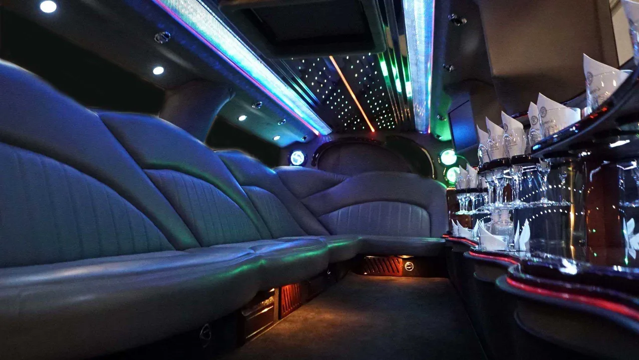 Hummer Limo interior, photo 3 for limo rental Hummer Limo interior, photo 3 for limo rental