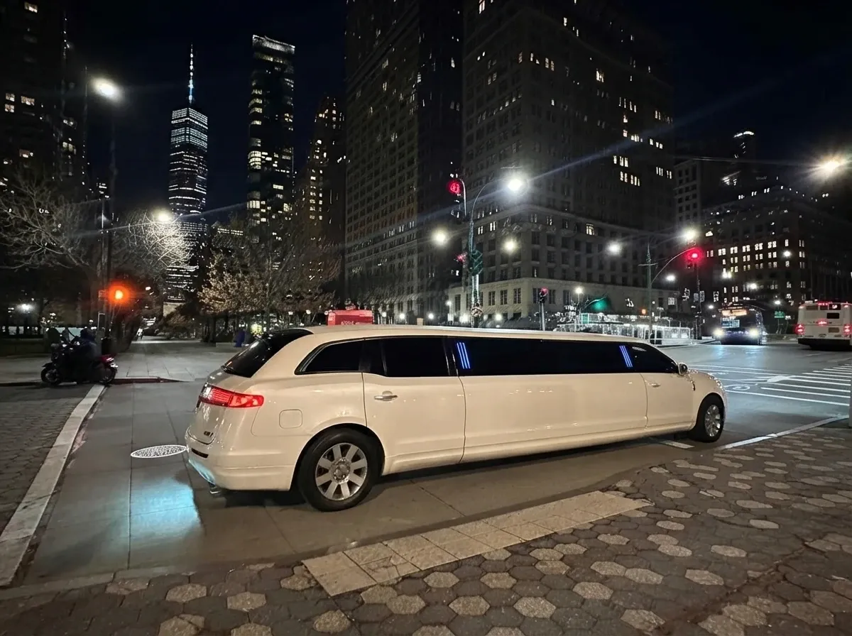 White Lincoln MKT Limousine no. 2
