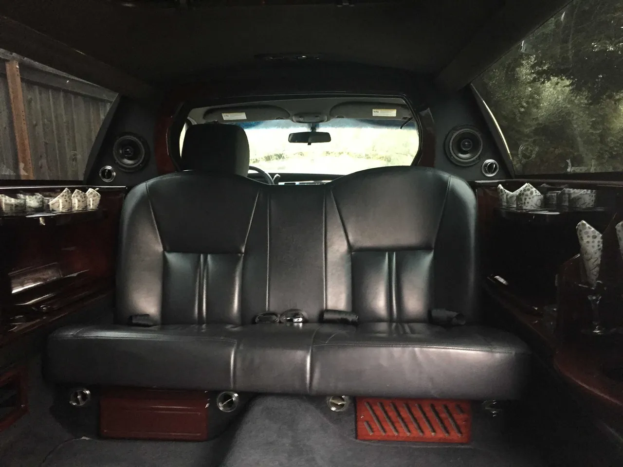 Lincoln stretch limousine interior for limo rental in Lake County, CA