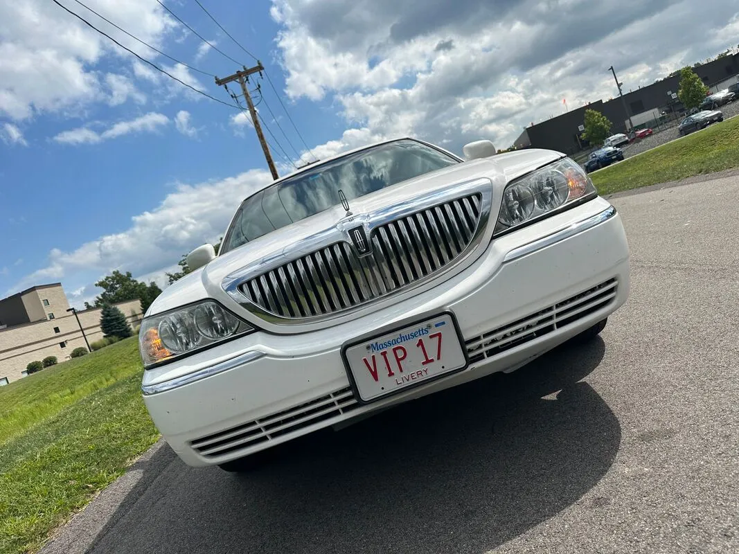 White Lincoln Town CAR Limousine exterior for limo rental in Bennington, VT