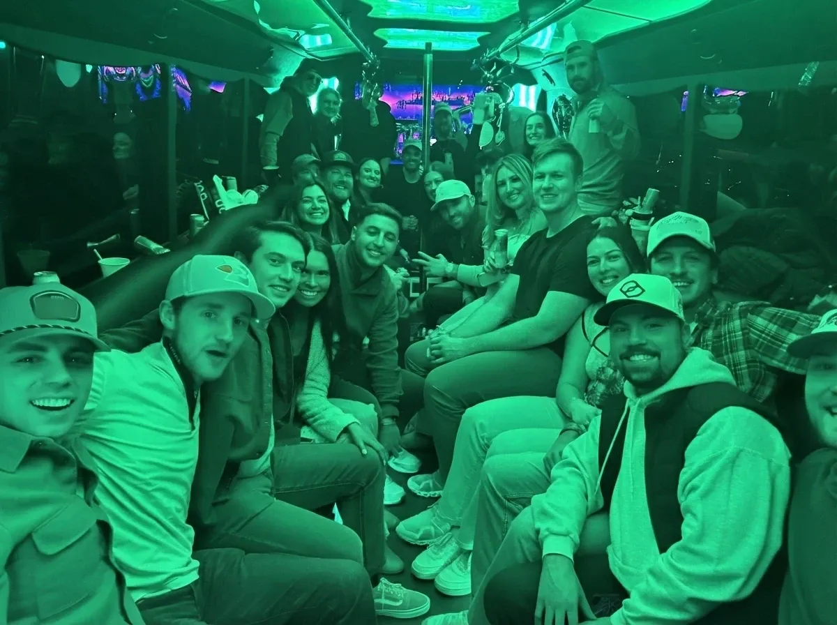 Black Mercedes-Benz Party Buses no. 4