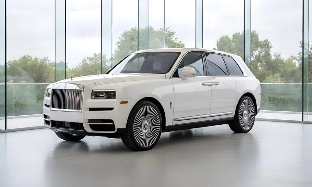 White Rolls-Royce Cullinan offered for limo rental