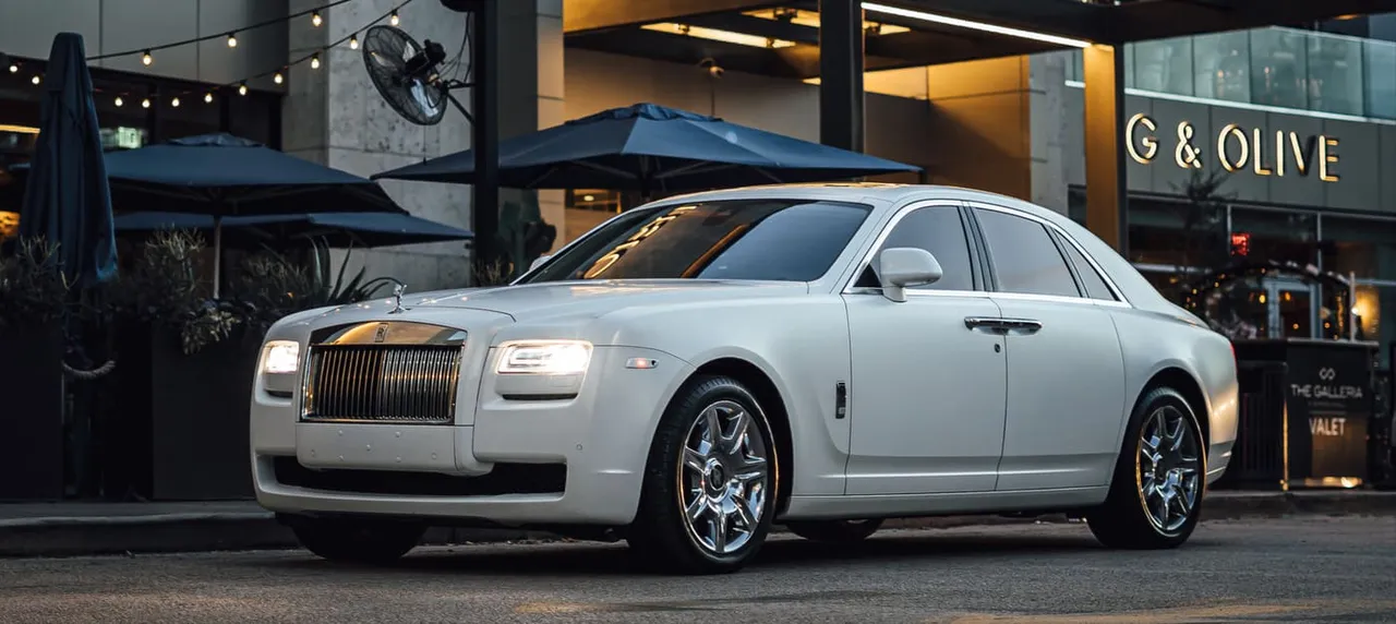 White Rolls-Royce Ghost no. 7