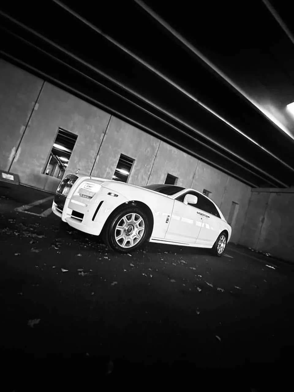 White Rolls-Royce Ghost Sedan exterior shot