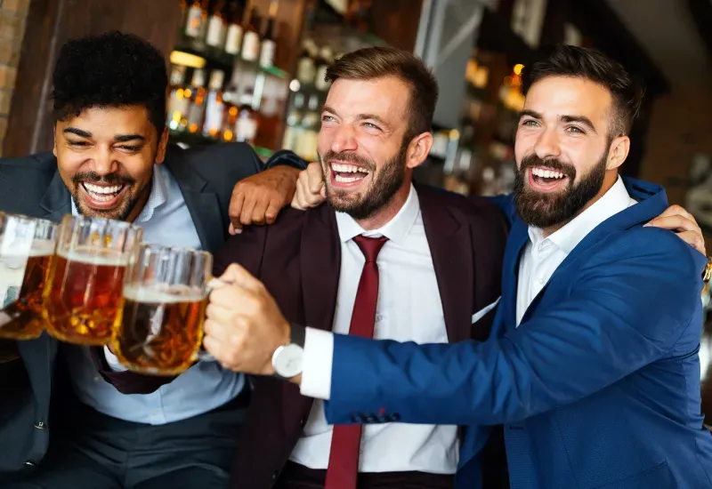 Pub and Bar Crawl in Mapleton